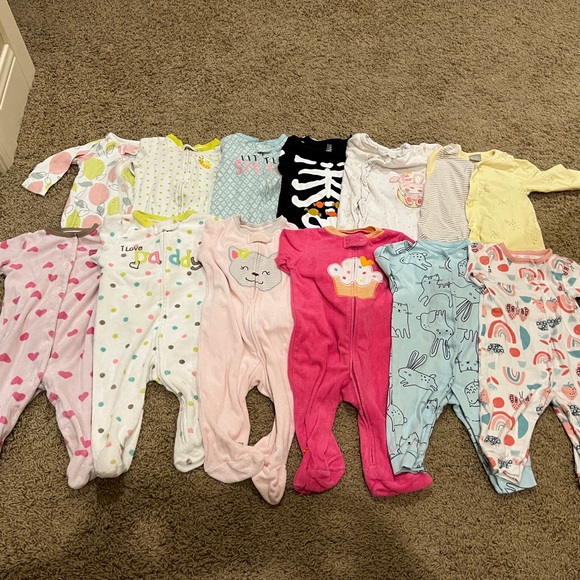 Twelve 6 months Footies/PJs with 8 long-sleeve onesies bundle kit - Picture 3 of 8